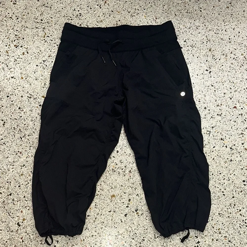 Lululemon black dance studio crop pants 8